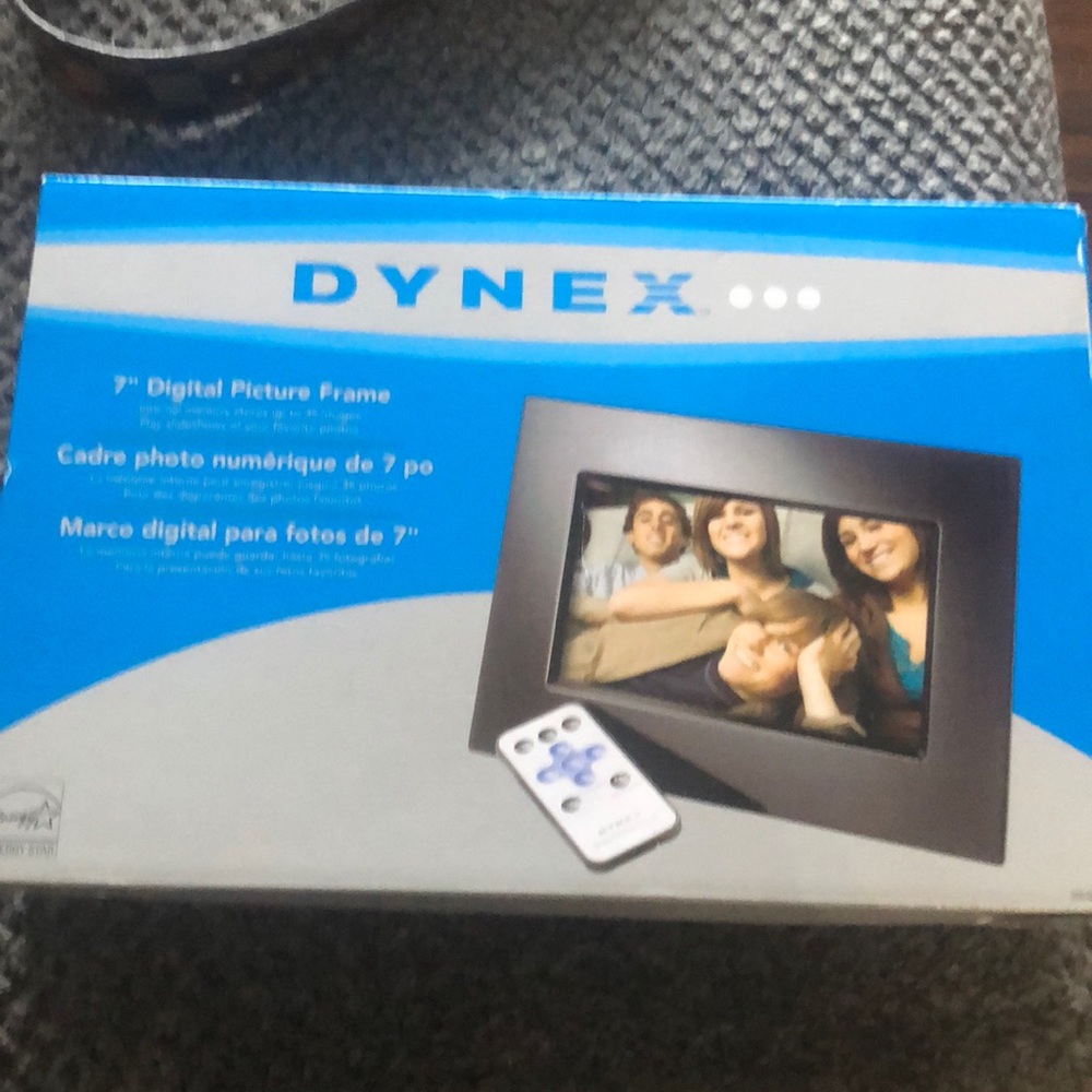 Dunes Digital Picture Frame 7”